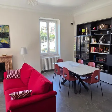 Villa Indipendente Con Giardino Genoa
