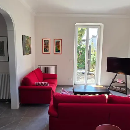 Indipendente Con Giardino Villa Genoa