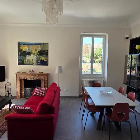 Villa Indipendente Con Giardino