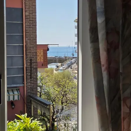 Villa Indipendente Con Giardino *