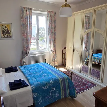 Indipendente Con Giardino Villa