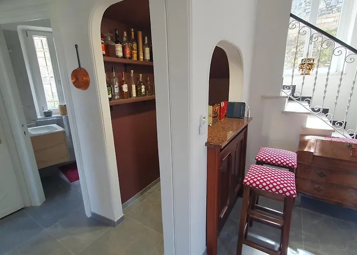 Indipendente Con Giardino Villa