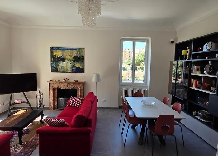 فيلة Indipendente Con Giardino