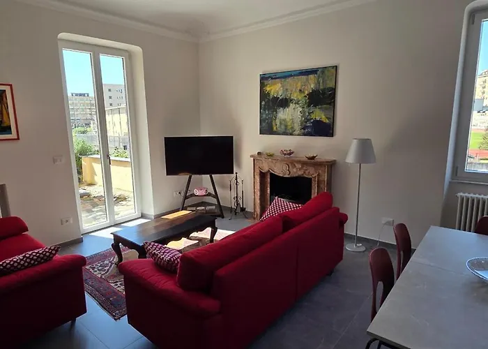 Indipendente Con Giardino Cenova