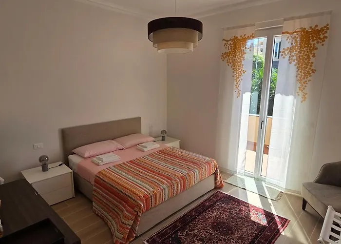 Indipendente Con Giardino * Cenova