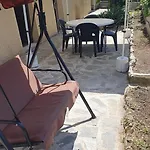 Indipendente Con Giardino Villa *